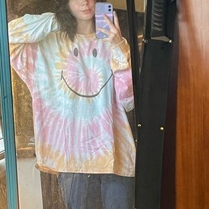 Smiley Oversized Tie-Dye Long Sleeve